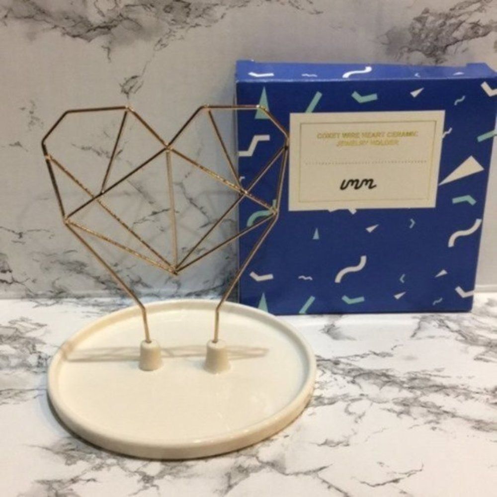 IMM Living Coxet Wire HEART Ceramic Jewelry Holder